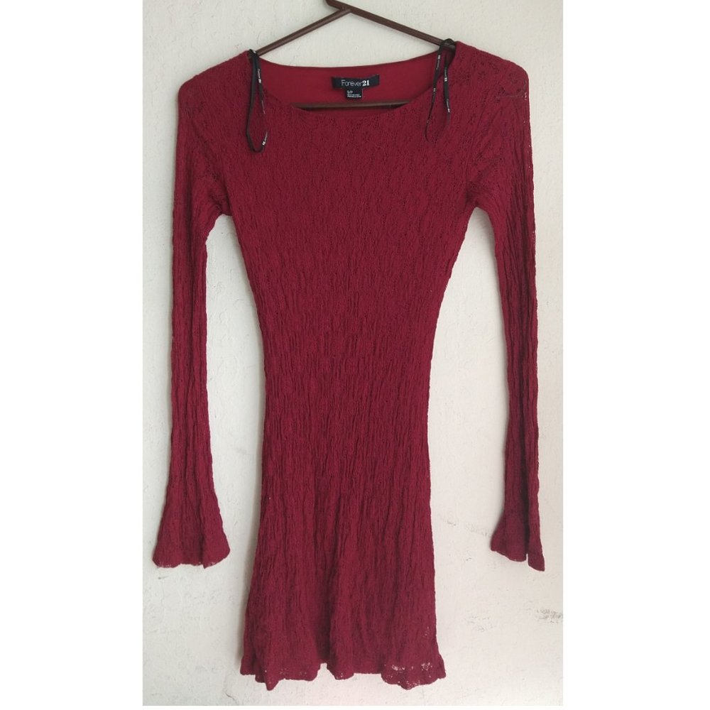 Forever 21 Lacey long sleeved knee high dress, size S